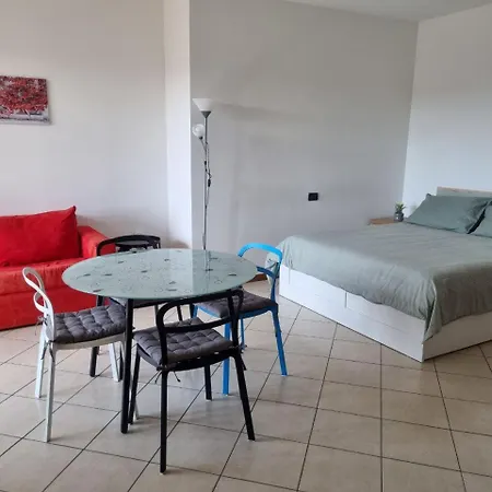 アパート With Terrace *