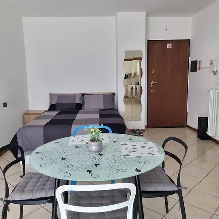 With Terrace דירה בוסטו ארסיציו
